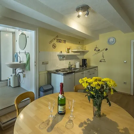 Der Poelkenhof Apartmán *